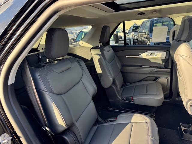 2026 Agate Black Metallic Ford Explorer Active 4X4 SUV