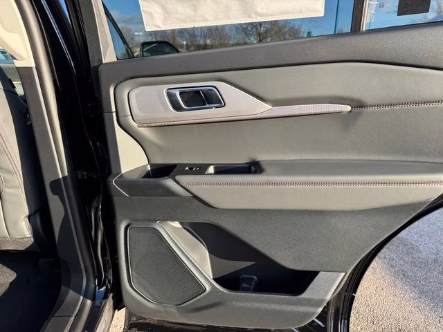 2026 Agate Black Metallic Ford Explorer Active 4X4 SUV