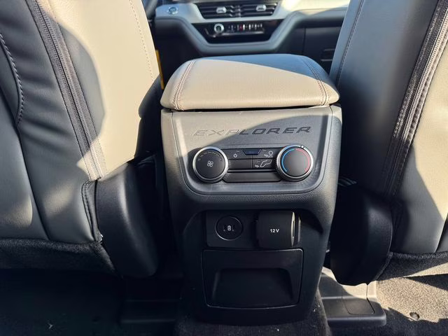 2026 Agate Black Metallic Ford Explorer Active 4X4 SUV