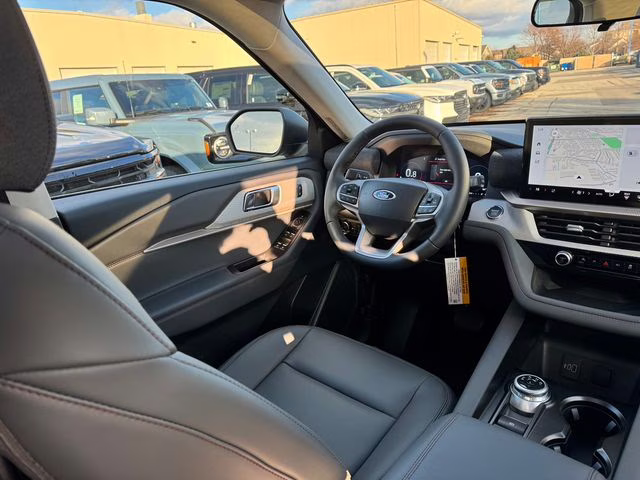 2026 Agate Black Metallic Ford Explorer Active 4X4 SUV