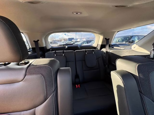 2026 Agate Black Metallic Ford Explorer Active 4X4 SUV