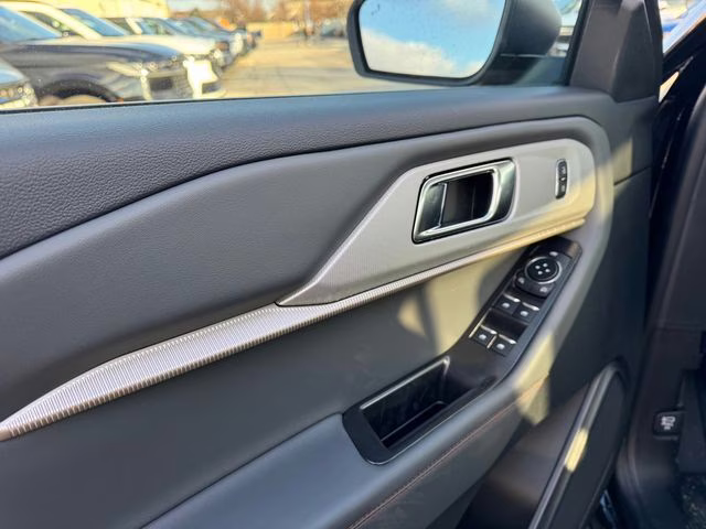 2026 Agate Black Metallic Ford Explorer Active 4X4 SUV