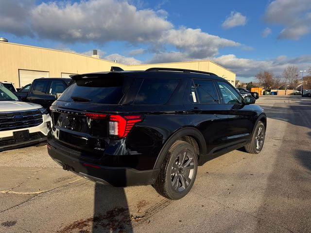2026 Agate Black Metallic Ford Explorer Active 4X4 SUV