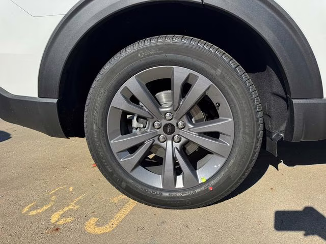 2026 Star White Metallic Tri-Coat Ford Explorer Active 4X4 SUV