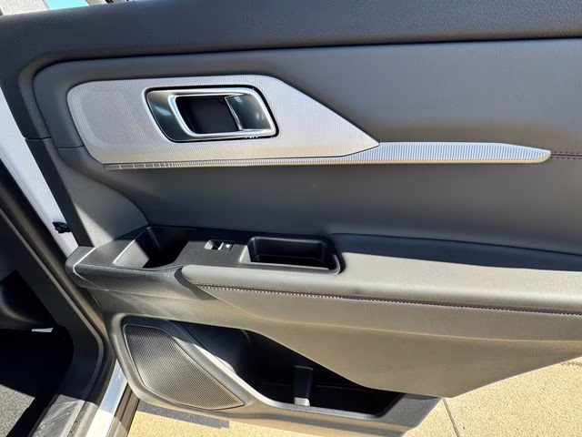 2026 Star White Metallic Tri-Coat Ford Explorer Active 4X4 SUV