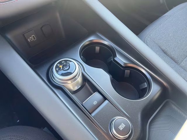 2026 Space White Metallic Ford Explorer Active 4X4 SUV