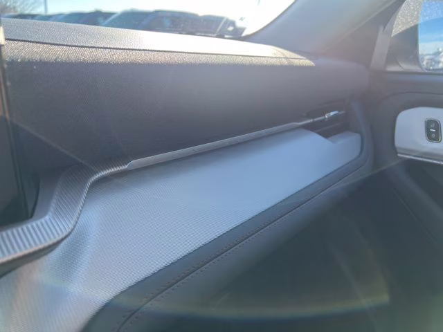 2026 Space White Metallic Ford Explorer Active 4X4 SUV