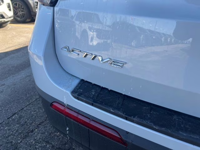 2026 Space White Metallic Ford Explorer Active 4X4 SUV