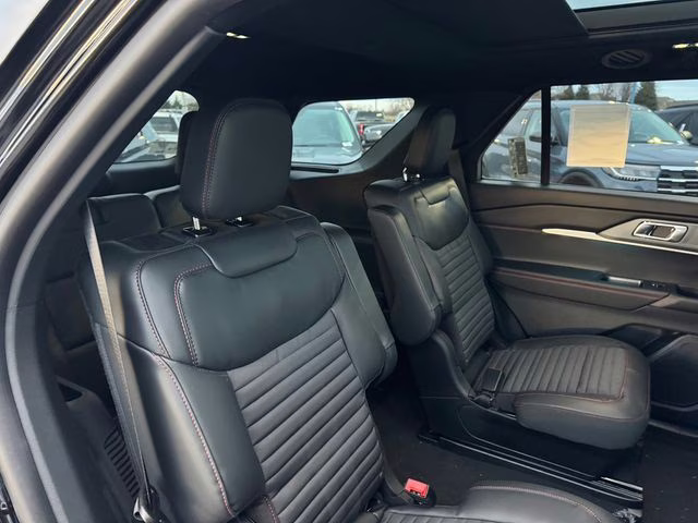 2026 Agate Black Metallic Ford Explorer ST-Line 4X4 SUV