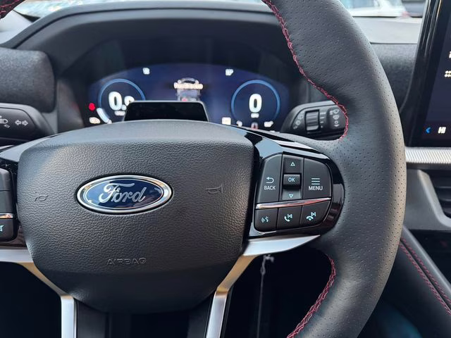 2026 Agate Black Metallic Ford Explorer ST-Line 4X4 SUV