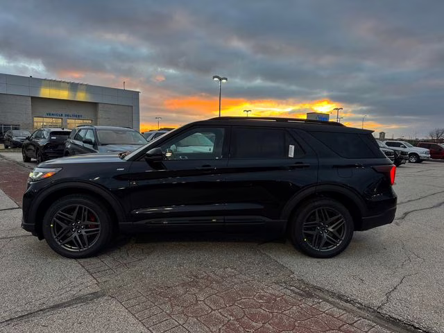 2026 Agate Black Metallic Ford Explorer ST-Line 4X4 SUV