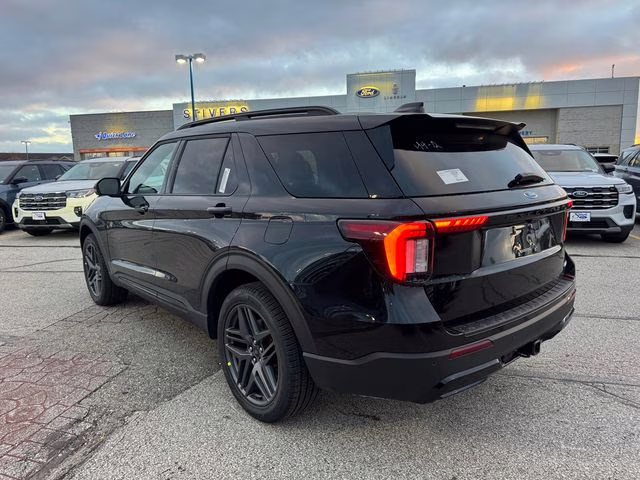 2026 Agate Black Metallic Ford Explorer ST-Line 4X4 SUV