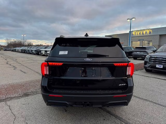 2026 Agate Black Metallic Ford Explorer ST-Line 4X4 SUV