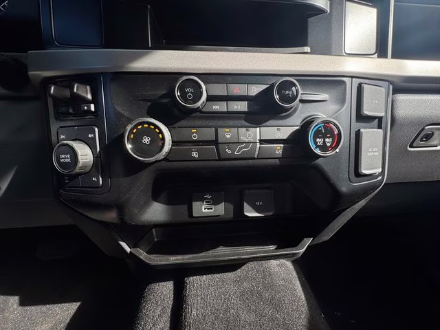 2026 Agate Black Metallic Ford Super Duty F-250 SRW XL 4X4 Truck