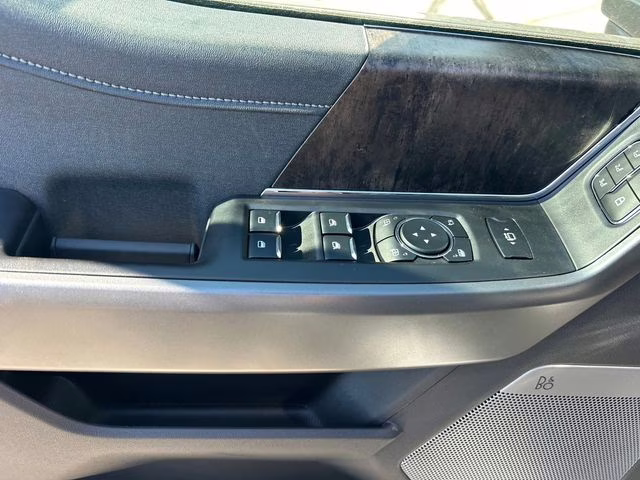 2026 Avalanche Ford Super Duty F-350 SRW Lariat 4X4 Truck