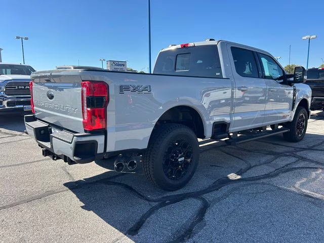 2026 Avalanche Ford Super Duty F-350 SRW Lariat 4X4 Truck
