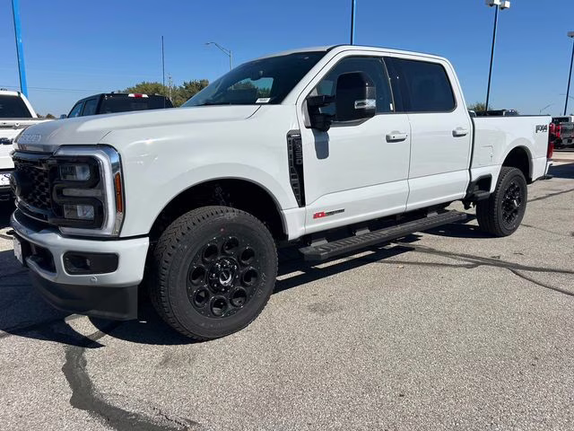2026 Avalanche Ford Super Duty F-350 SRW Lariat 4X4 Truck