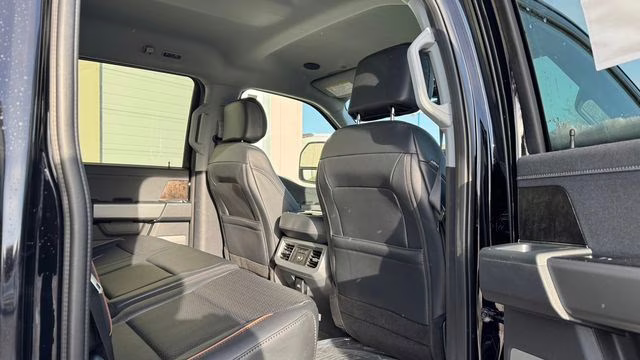 2026 Agate Black Metallic Ford Super Duty F-350 SRW Lariat 4X4 Truck