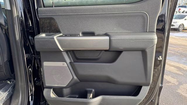 2026 Agate Black Metallic Ford Super Duty F-350 SRW Lariat 4X4 Truck