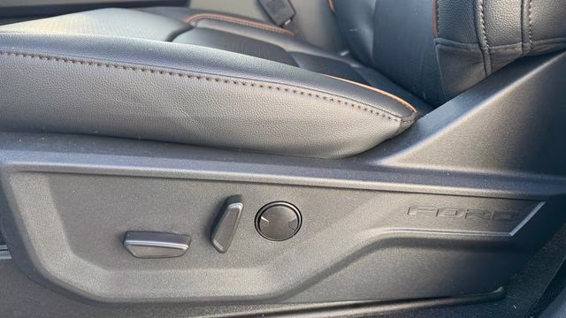 2026 Agate Black Metallic Ford Super Duty F-350 SRW Lariat 4X4 Truck