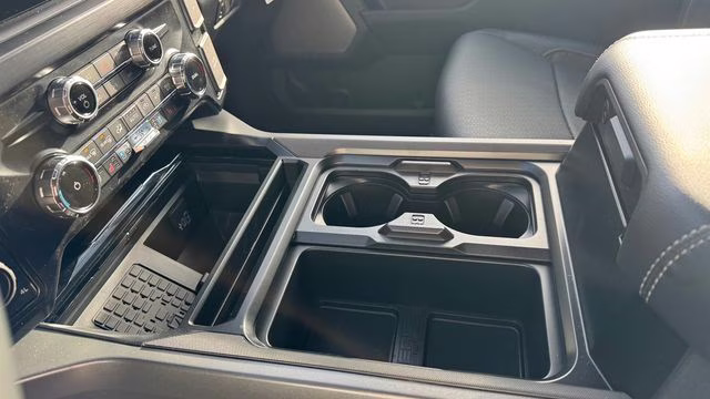 2026 Agate Black Metallic Ford Super Duty F-350 SRW Lariat 4X4 Truck