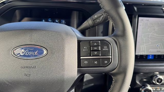 2026 Agate Black Metallic Ford Super Duty F-350 SRW Lariat 4X4 Truck