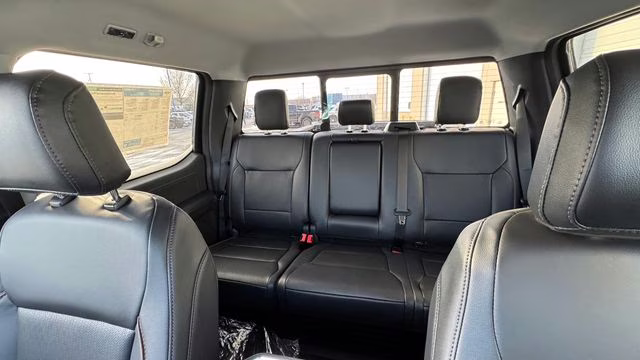 2026 Agate Black Metallic Ford Super Duty F-350 SRW Lariat 4X4 Truck