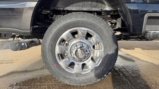 2026 Agate Black Metallic Ford Super Duty F-350 SRW Lariat 4X4 Truck