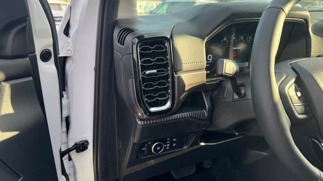 2025 Oxford White Ford Ranger Lariat 4X4 Truck