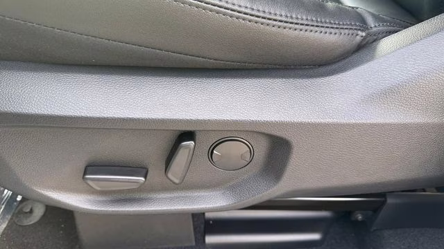 2025 Oxford White Ford Ranger Lariat 4X4 Truck