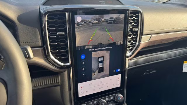 2025 Oxford White Ford Ranger Lariat 4X4 Truck