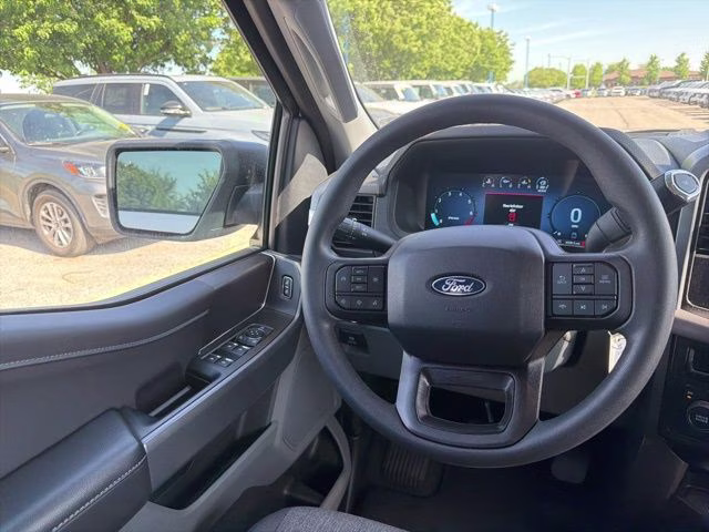 2025 Oxford White Ford F-150 XLT 4X4 Truck
