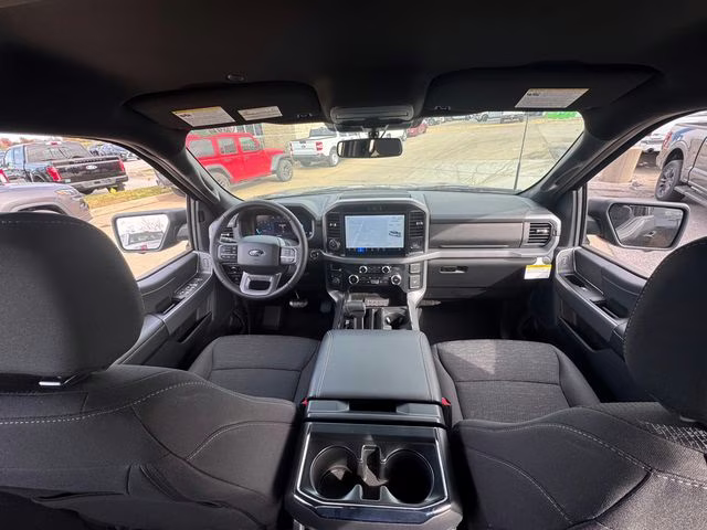 2025 Agate Black Metallic Ford F-150 XLT 4X4 Truck