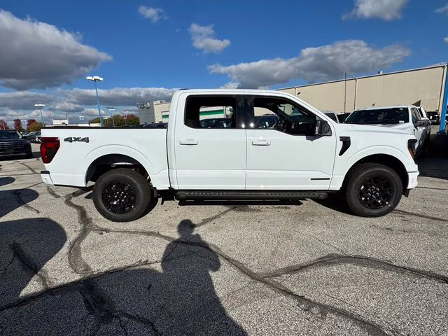 2025 Oxford White Ford F-150 XLT 4X4 Truck