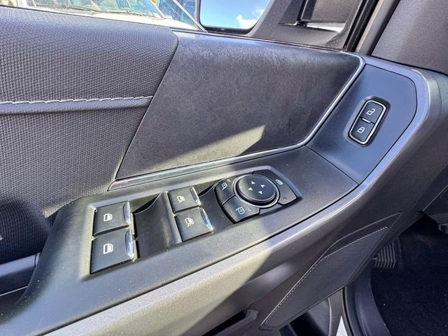 2025 Oxford White Ford F-150 XLT 4X4 Truck