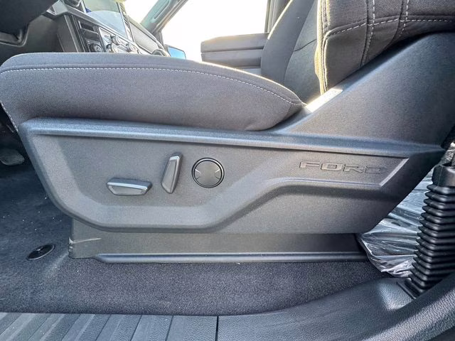 2025 Oxford White Ford F-150 XLT 4X4 Truck