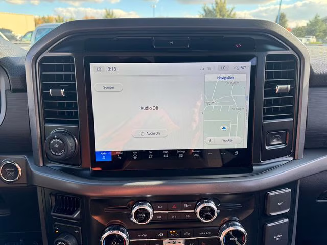 2025 Oxford White Ford F-150 XLT 4X4 Truck