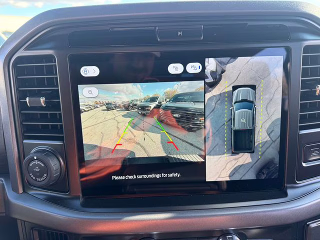 2025 Oxford White Ford F-150 XLT 4X4 Truck