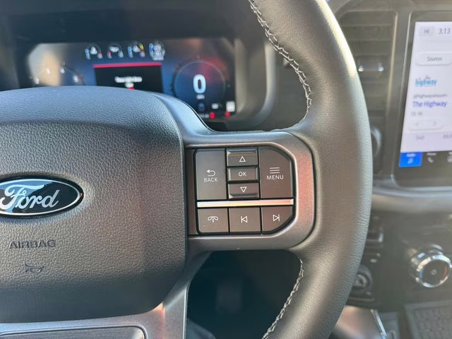 2025 Oxford White Ford F-150 XLT 4X4 Truck