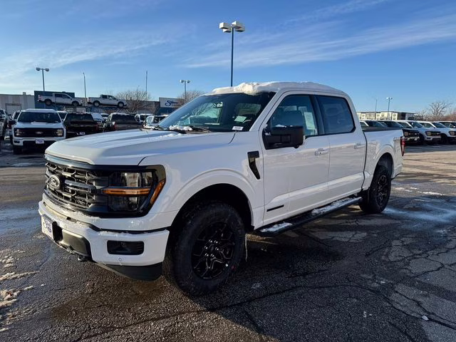 2025 Oxford White Ford F-150 XLT 4X4 Truck