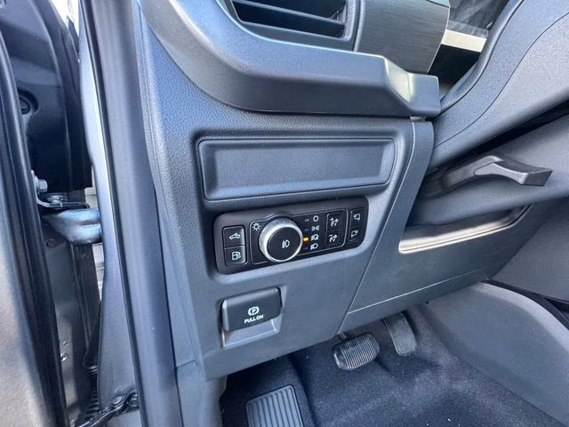 2025 Iconic Silver Metallic Ford F-150 XLT 4X4 Truck