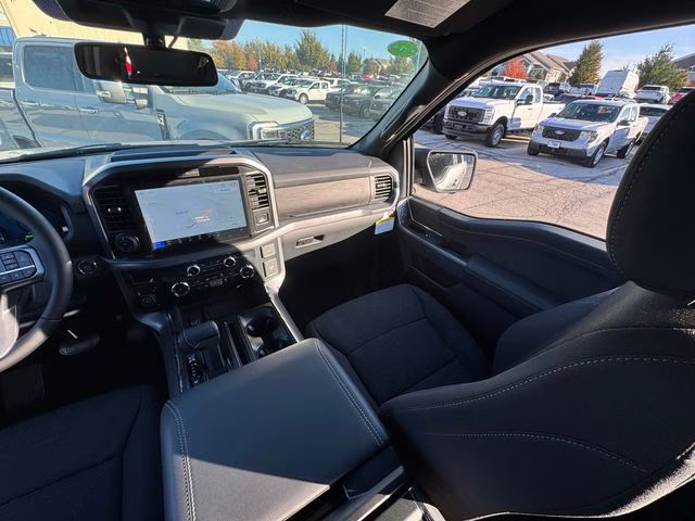 2025 Iconic Silver Metallic Ford F-150 XLT 4X4 Truck