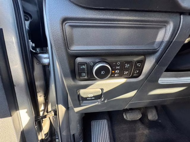 2025 Iconic Silver Metallic Ford F-150 XLT 4X4 Truck