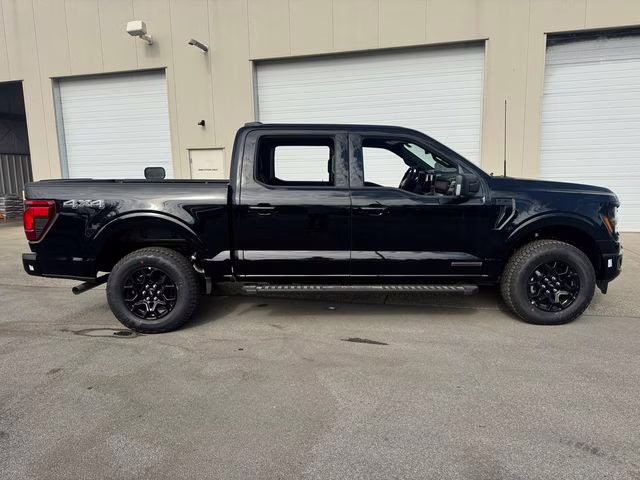 2025 Agate Black Metallic Ford F-150 XLT 4X4 Truck