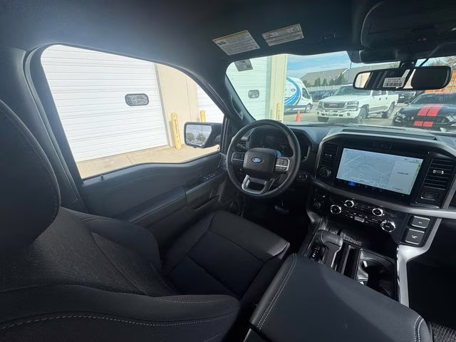 2025 Agate Black Metallic Ford F-150 XLT 4X4 Truck
