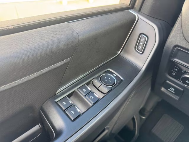 2025 Agate Black Metallic Ford F-150 XLT 4X4 Truck