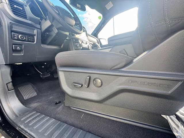 2025 Agate Black Metallic Ford F-150 XLT 4X4 Truck