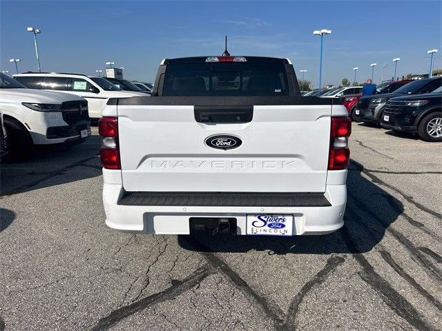 2025 Oxford White Ford Maverick Lobo High AWD Truck