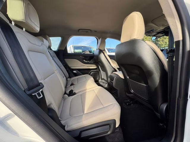 2026 Pristine White Metallic Tri-Coat Lincoln Corsair Premiere AWD SUV