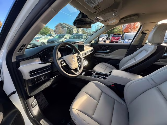 2026 Pristine White Metallic Tri-Coat Lincoln Corsair Premiere AWD SUV